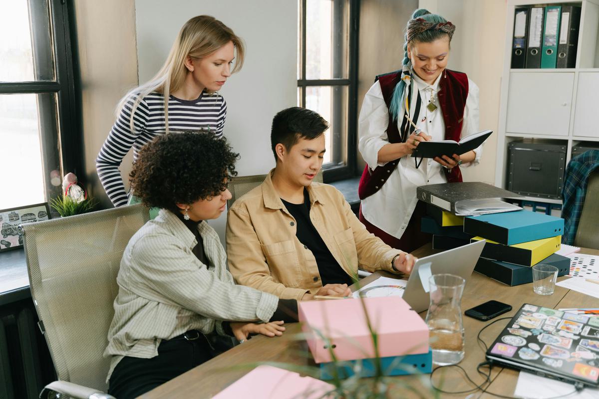 The Advantages Of Using A Staff Attendance App For Your Team